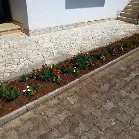 Ostres Appartement *