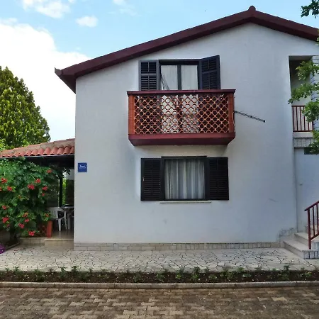 Apartment Ostres *