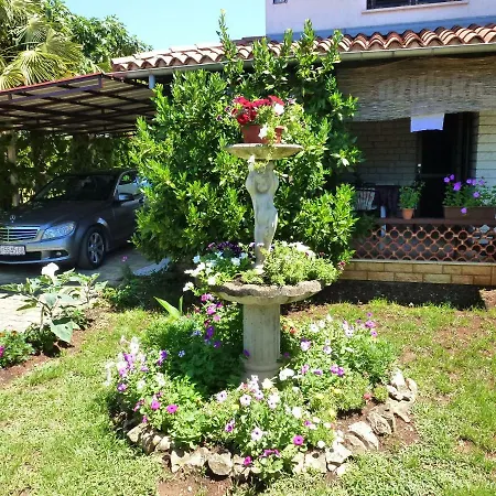 Ostres Apartment Porec