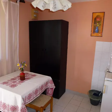 Apartment Ostres